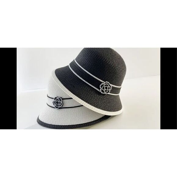 Beautiful stub bowler hat with patterned flower adjustable strap - Picture 4 of 16